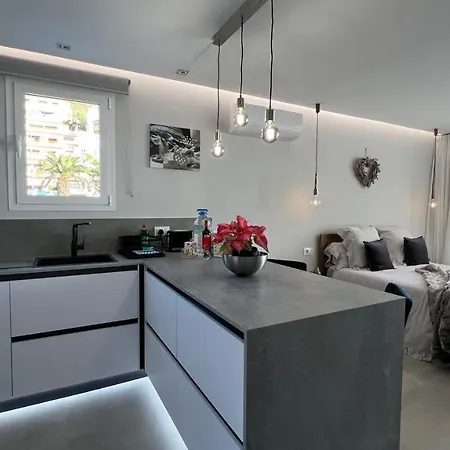Boutique Studio, Sea Views Of Vistas And Free Wifi Apartmán