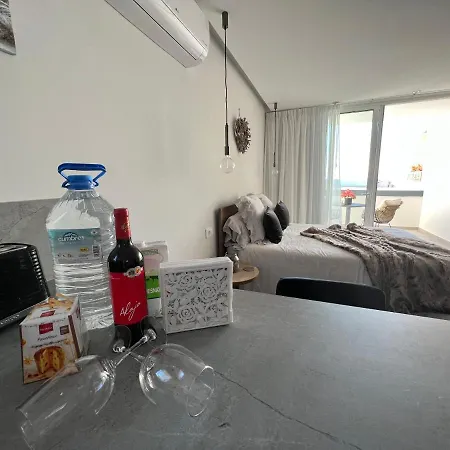 Boutique Studio, Sea Views Of Vistas And Free Wifi Apartmán